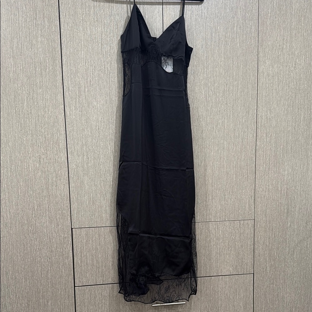 H&M Elegant Black Lace Trim Dress Brand new